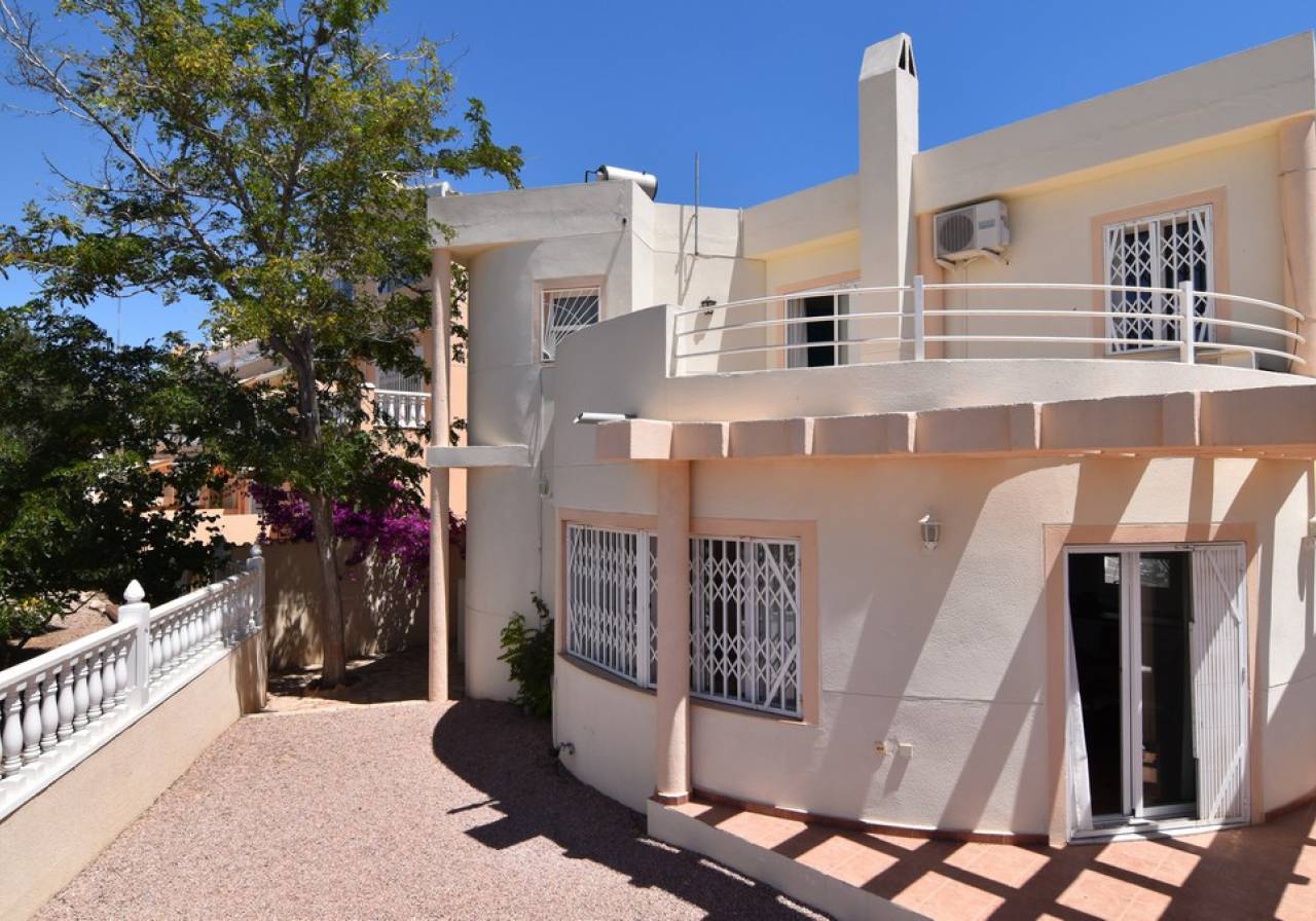 PSAGZ102a Villa for sale in Guardamar Del Segura, Alicante, Costa del Sol